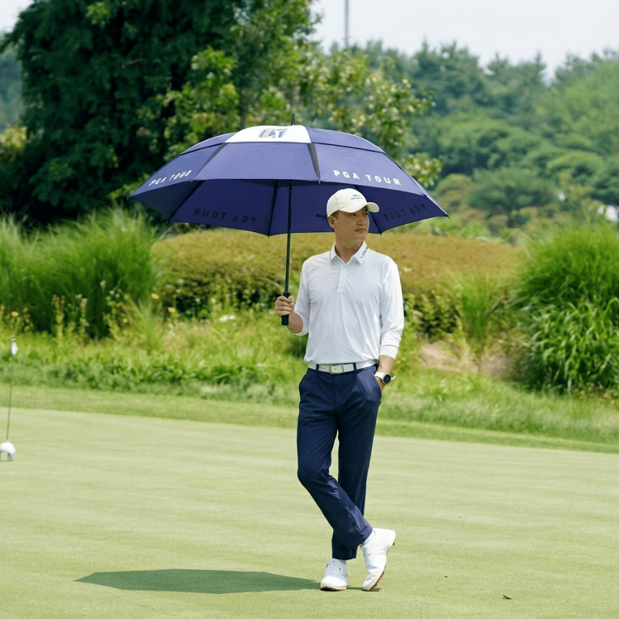 Dù Golf Chống Gió 2 Lớp Chính Hãng | PGA Tour golfer sử dụng ô golf PGA tour 2 tầng trên sân golf